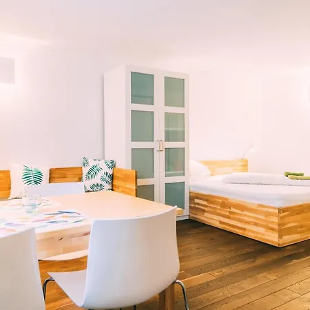 Holiday home Stadthaus Gut Huegle *